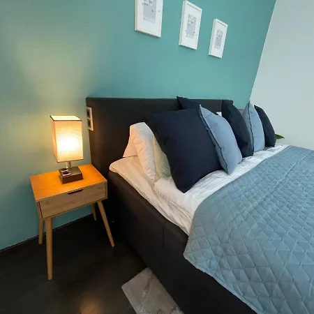 Airport Apartment Fuer 4 - Smart Tv - Kueche - Echarger Hamburg Exterior photo