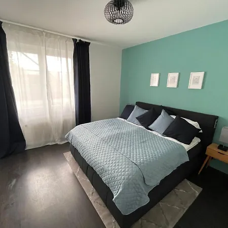 Airport Apartment Fuer 4 - Smart Tv - Kueche - Echarger Hamburg Exterior photo